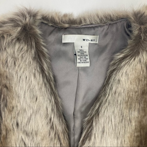 WD.NY Small faux fur vest - Picture 2 of 6